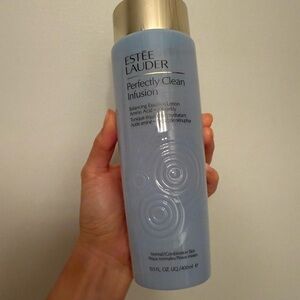 Estee Lauder Perfectly Clean Infusion - Light Blue